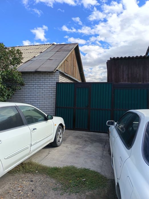 Продам дом в районе геологоразведочного колледжа.