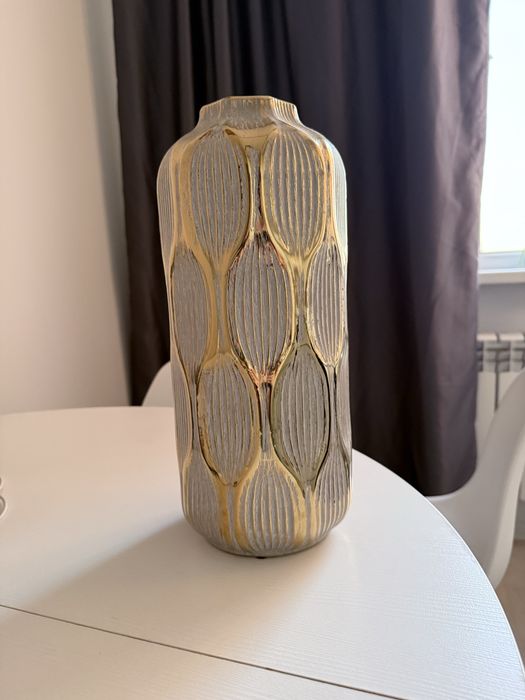 Продаю декоративные вазы