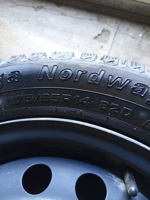 Продаются шины на лада приора