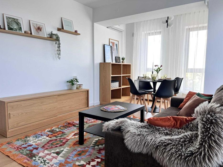 Inchiriez apartament 2 camere zona Carrefour Colloseum Sector 1