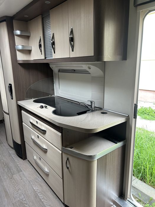 Rulota Hobby Prestige 650 axa dubla