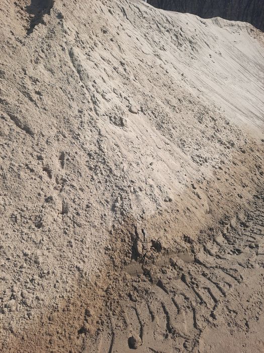 Pământ negru vegetal, pufar pentru gazon,Iași  o744,29,46,22