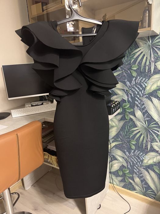 Платье вечернее, элегантное