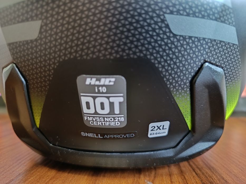 Мото шлем от бренда HJC i 10