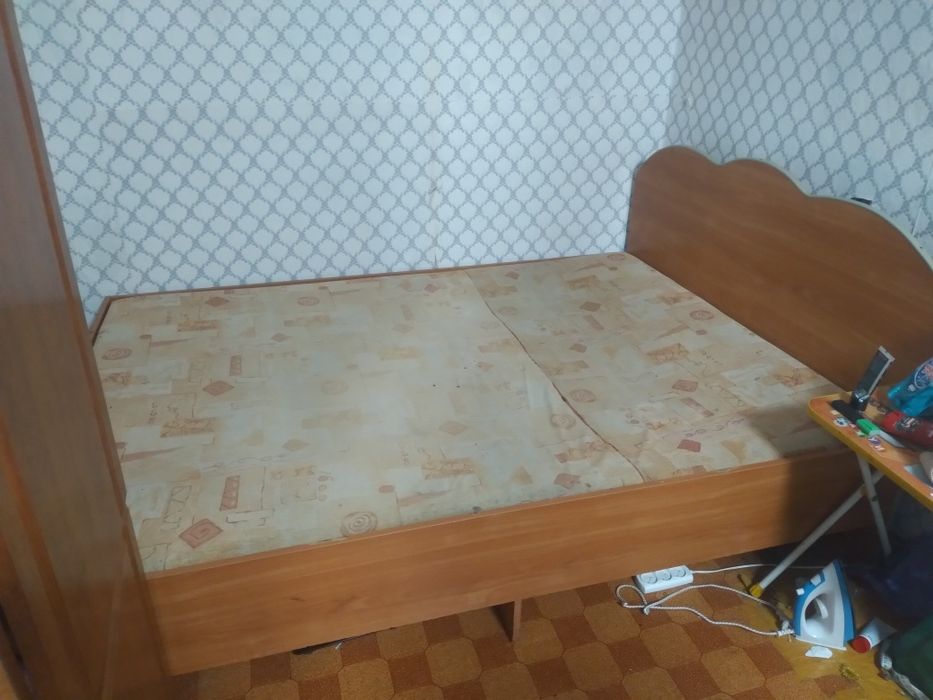 Продам- кровать.
