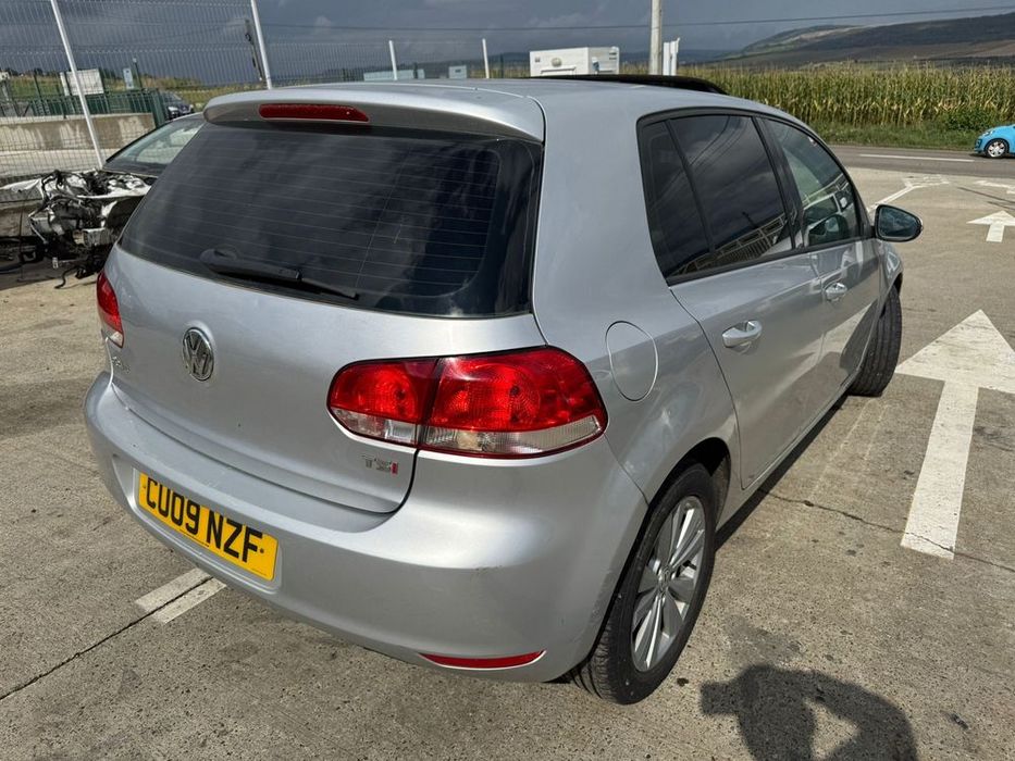 Dezmembrez / Dezmembrari / Piese / Accesorii Vw golf 6 1.4 tsi caxa argintiu