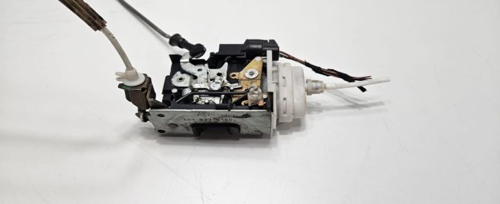 Broasca usa dreapta fata 4D1837016D Audi A4 B5