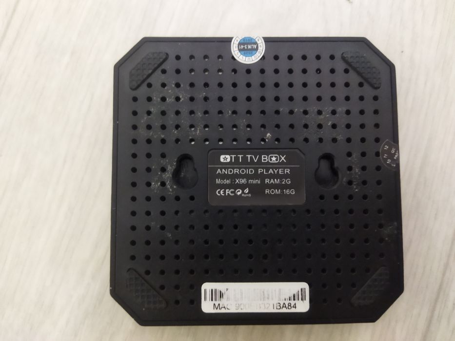 Smart box TV приставка