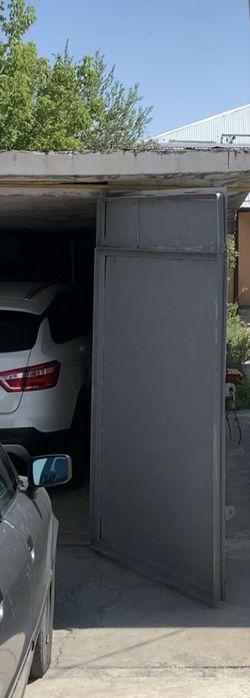 Дверь гаража стальные