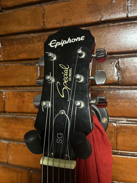 Epiphone SG Special Gus G pickips