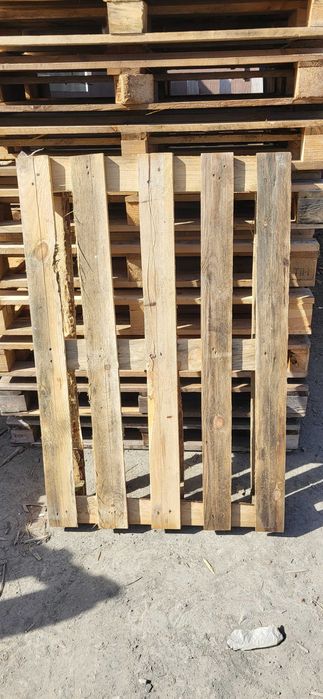 Дървени скари 120 х 80 см , с дебели трупчета и плътни дъски