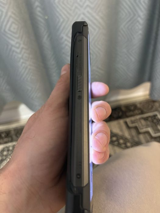 Telefon ihunt cyber falcon cu camere night vision si thermo visiune