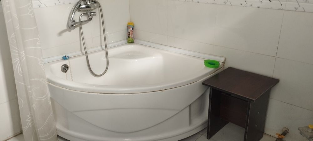 Vanna jakuzi ishlatilgan