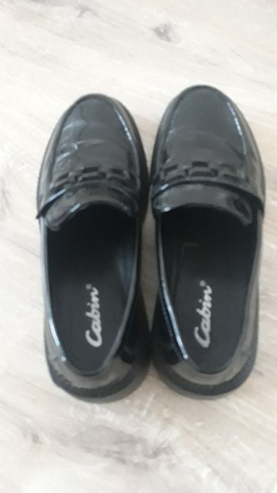 Дамски лачени обувки 38 номер