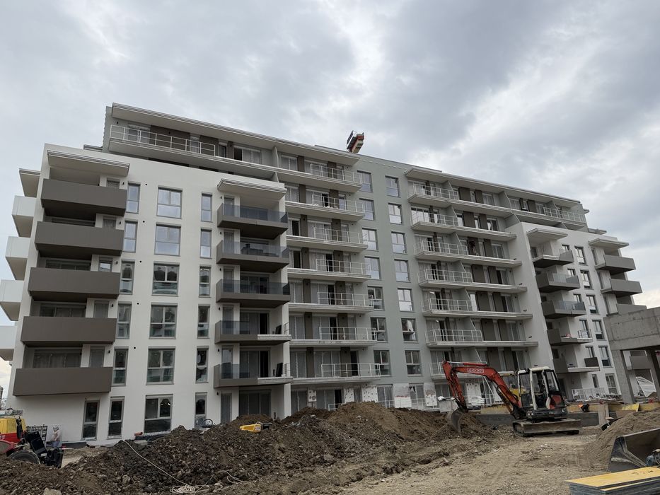 Pf vand apartament cu o camera, etaj intermediar, in Elite Junior