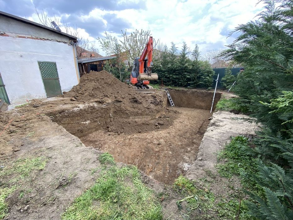 Miniexcavator bobcat excavator   transport nivelare, zona Bolintin Val