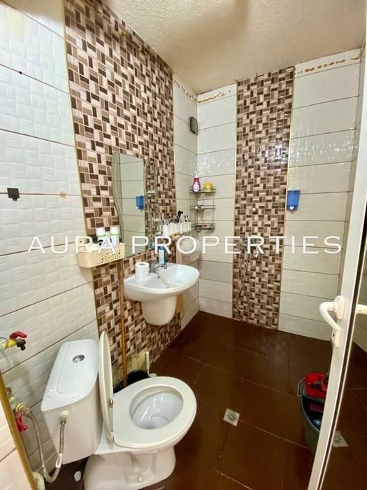 Продава се Тристаен апартамент в Разград, Освобождение - 100 кв.м за 1326 €/кв.м - Снимка #7