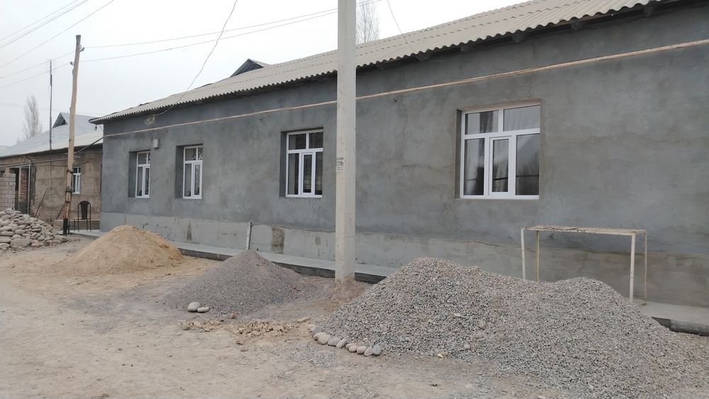 Срочно продаётся 7-комнатный дом, 16 соток, Саксонота