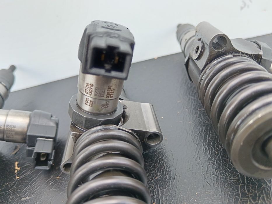 Дюзи Сименс за 2.0 тди 140 к.с. Фолксваген Ауди Сеат Шкода 03G130073S