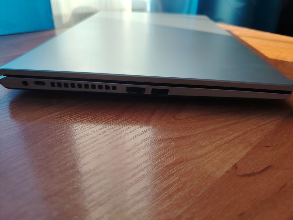 Продаю ноутбук Asus