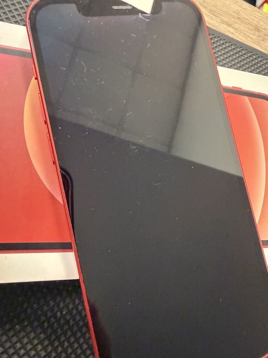 Продавам/Бартер Iphone 12 red 64GB