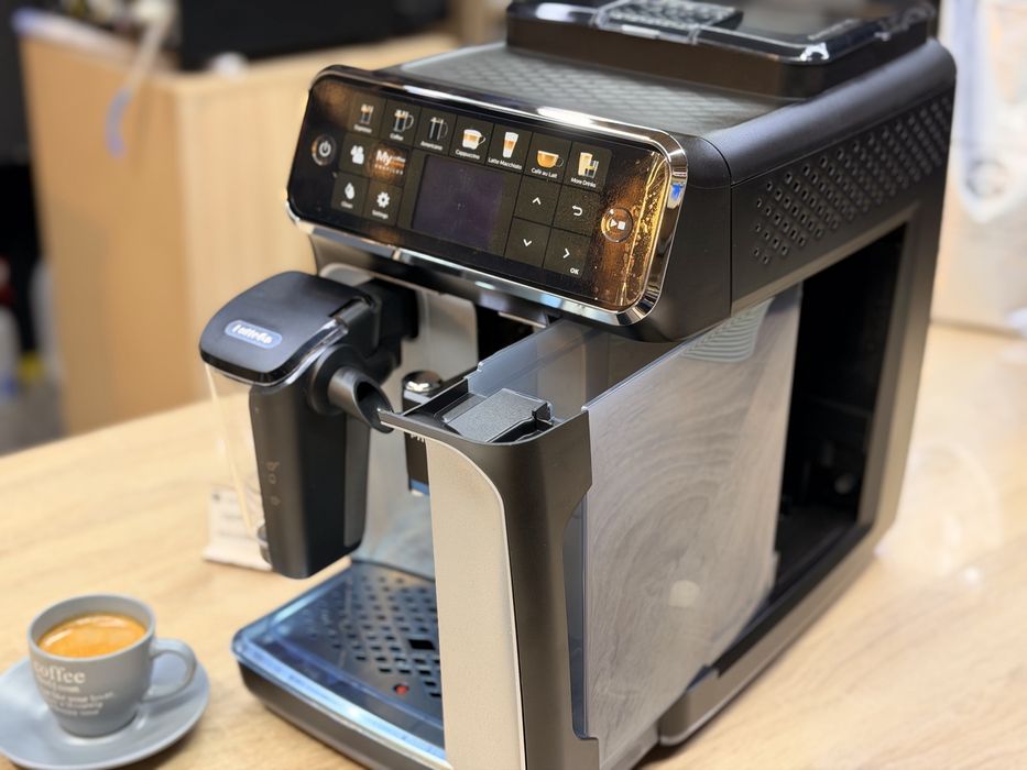 Espresor lattego Philips5400 impecabil