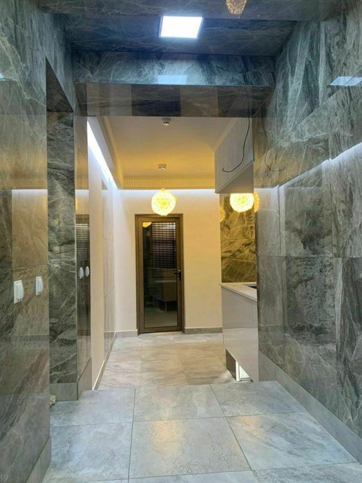 Помещение (450 м²) под офис или другой вид коммерческой деятельности..