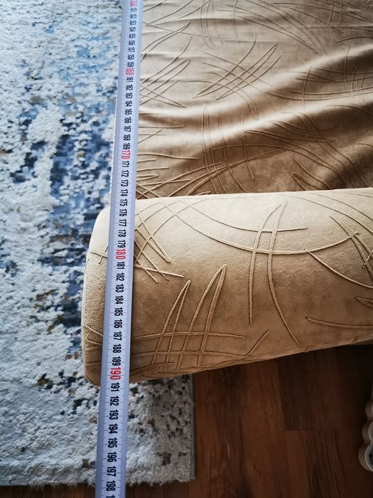 Диван с размери 192х92х92 см.