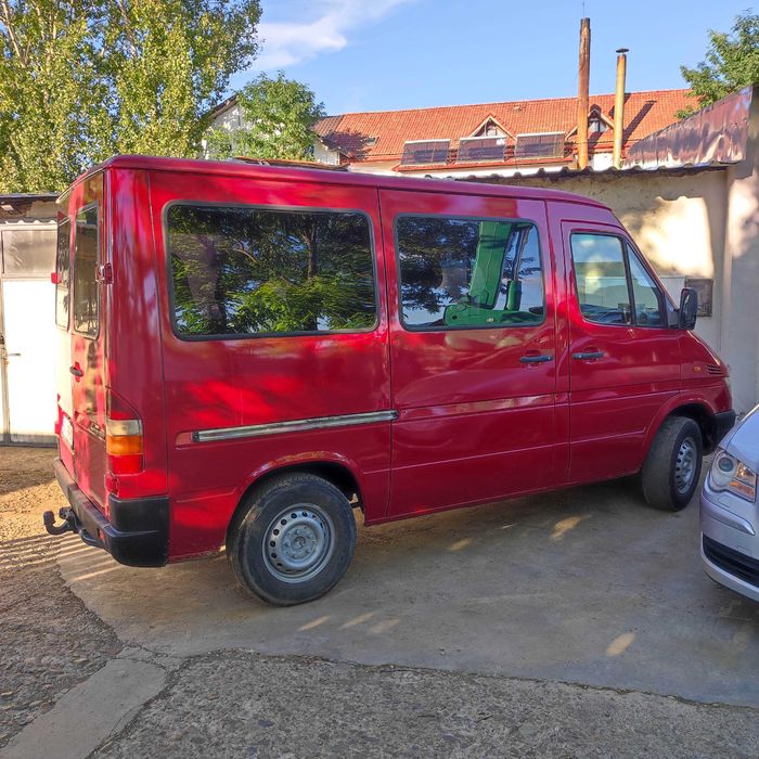 Mercedes sprinter 211 9 locuri, scaune individuale.