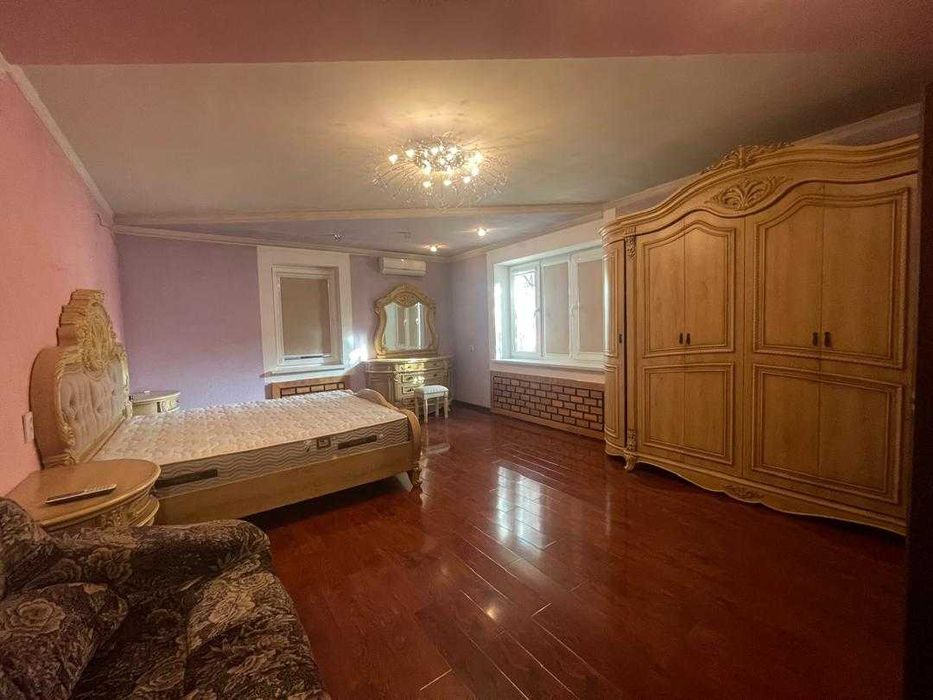 Дом/участок. Мирабадский. Под бизнес. Азербайджанский центр. Аэропорт.