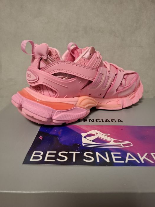 Balenciaga track