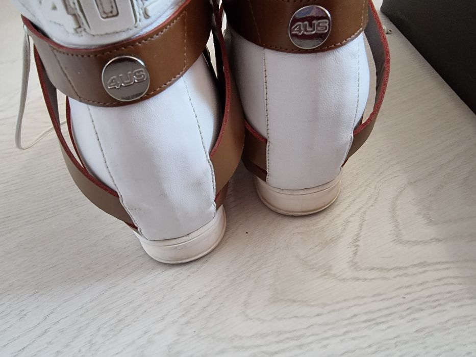 Giuseppe Zanotti, Cesare Paciotti 4US ,  Cesare Paciotti