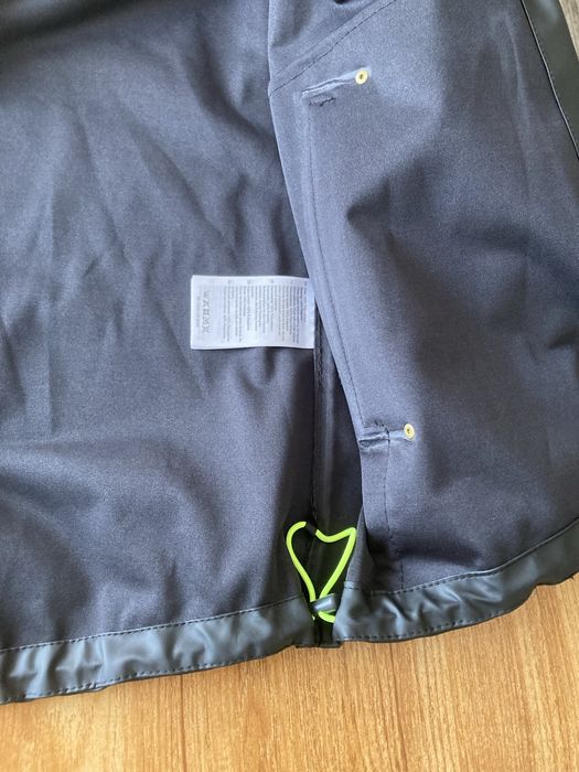 Мъжка оригинална ветровка Helly Hansen