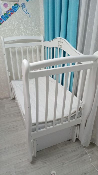 Продам детскую кроватку