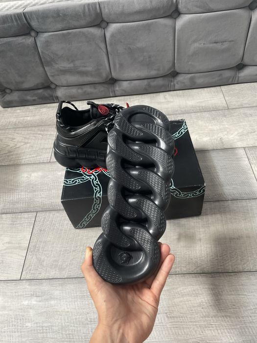 Versace Chain Reaction