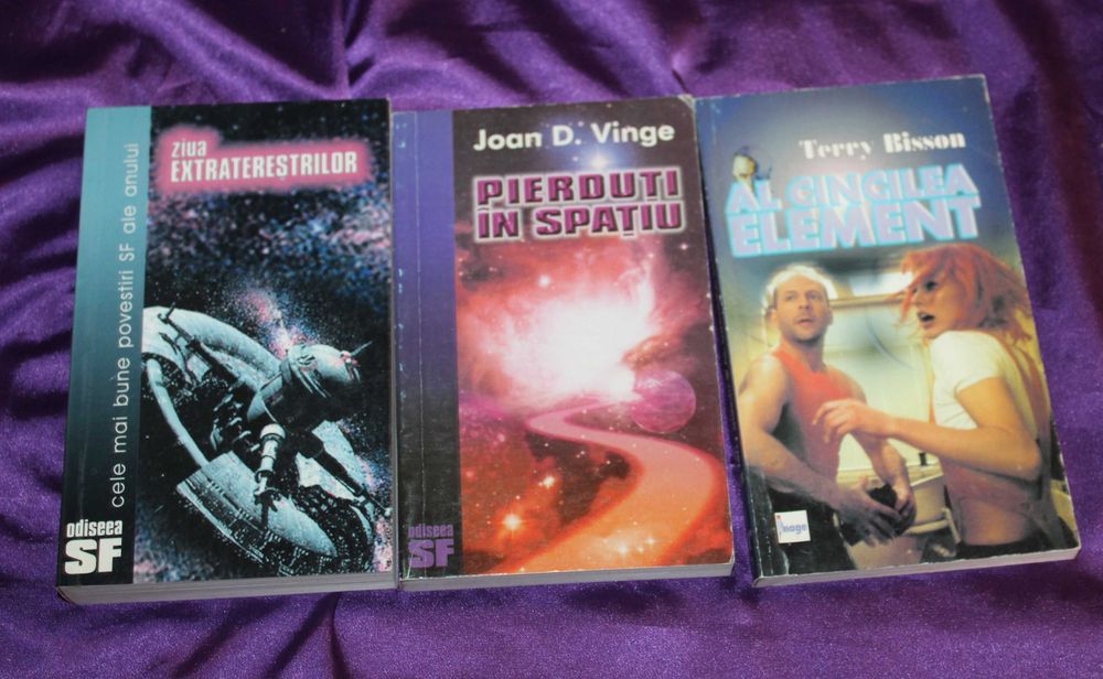 lot 36 carti sf science fiction Arthur C Clarke Orasul si stelele John Brunner Michael Moorcock Star Trek 1-6 Norman Spinrad Lorzii instrumentalitatii