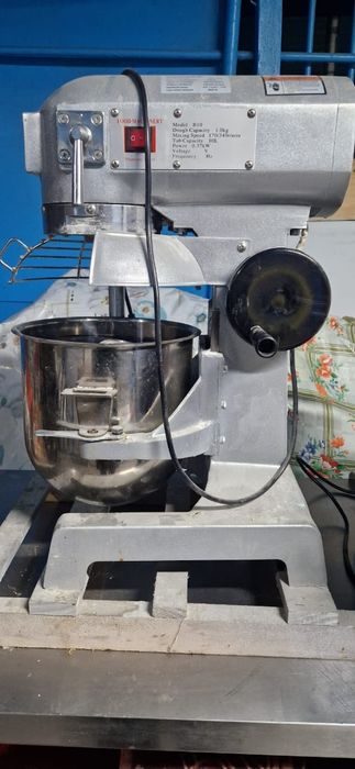 Продам тестомес новый