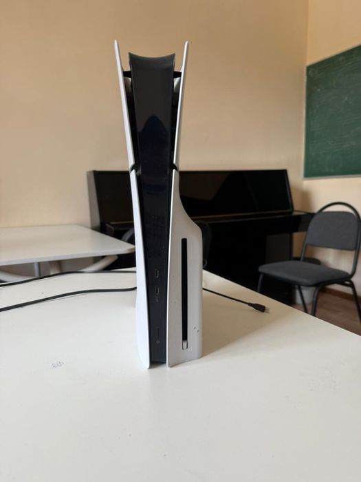 Sony PlayStation 5 slim