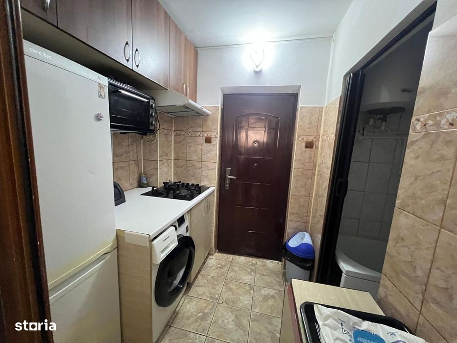 OFERTA DE INCHIRIAT ! Garsoniera zona Viaduct parter pret 1000 lei