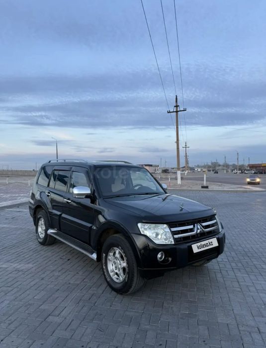 Mitsubishi Pajero 4
