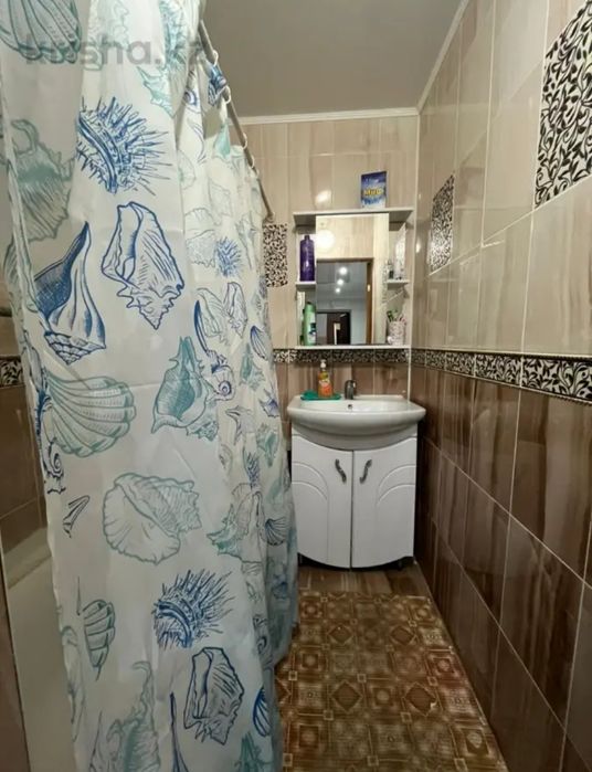 Продам 2-х квартиру в центре города  12мкр