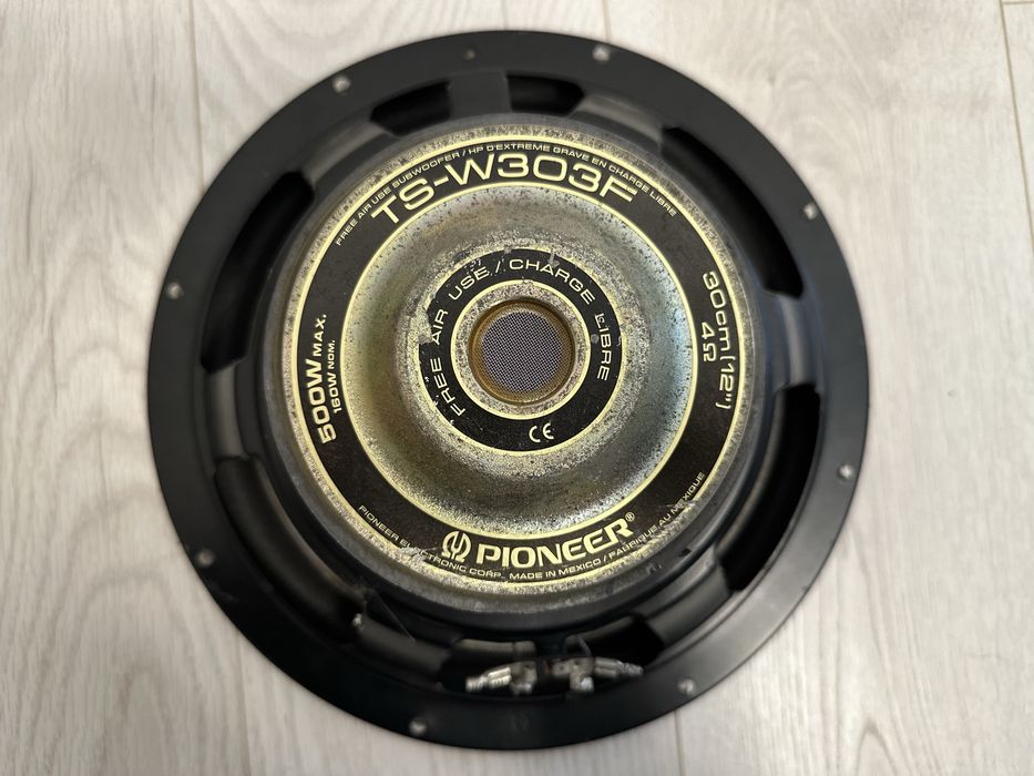 Subwoofer Pioneer TS-W303F
