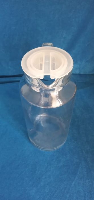 Стеклянный кувшин /графин б/у