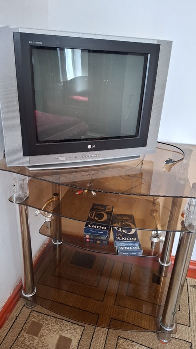 Телевизор LG және поставка сатылады