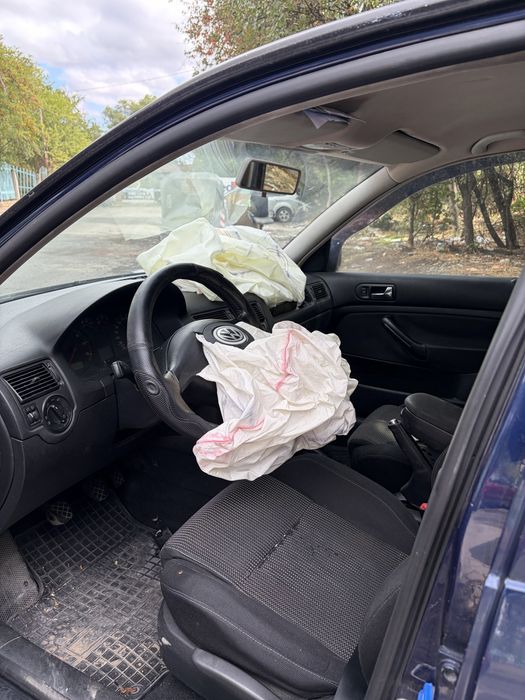 VW Golf 4 1.6 16V на части
