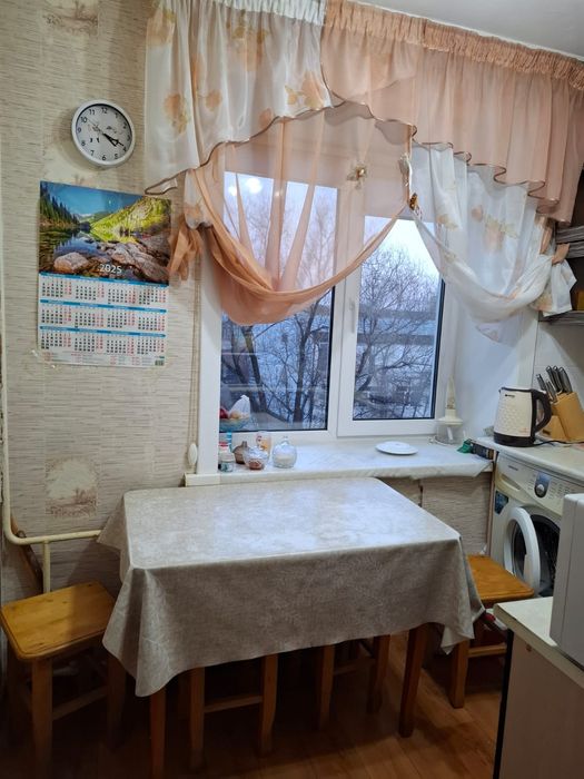 Продам 3к квартиру р-н парка Победы 3/5