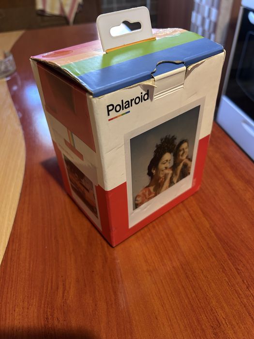 Vand Polaroid instant + un set de filme i-type
