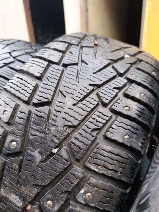 Продам резину 225/55 R 17