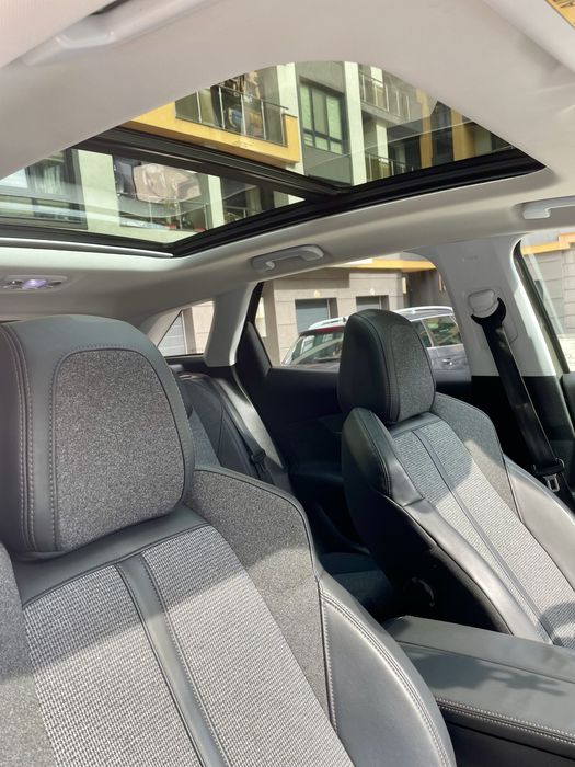 Peugeot 3008 1.2 PureTech Blue Lease Premium