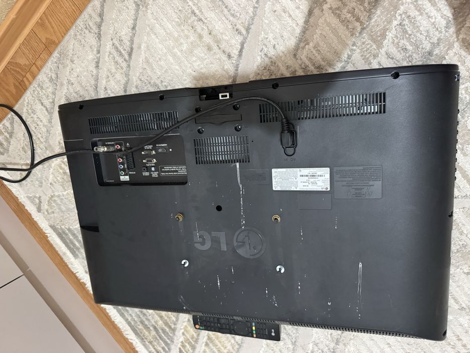 Продам телевизор LG